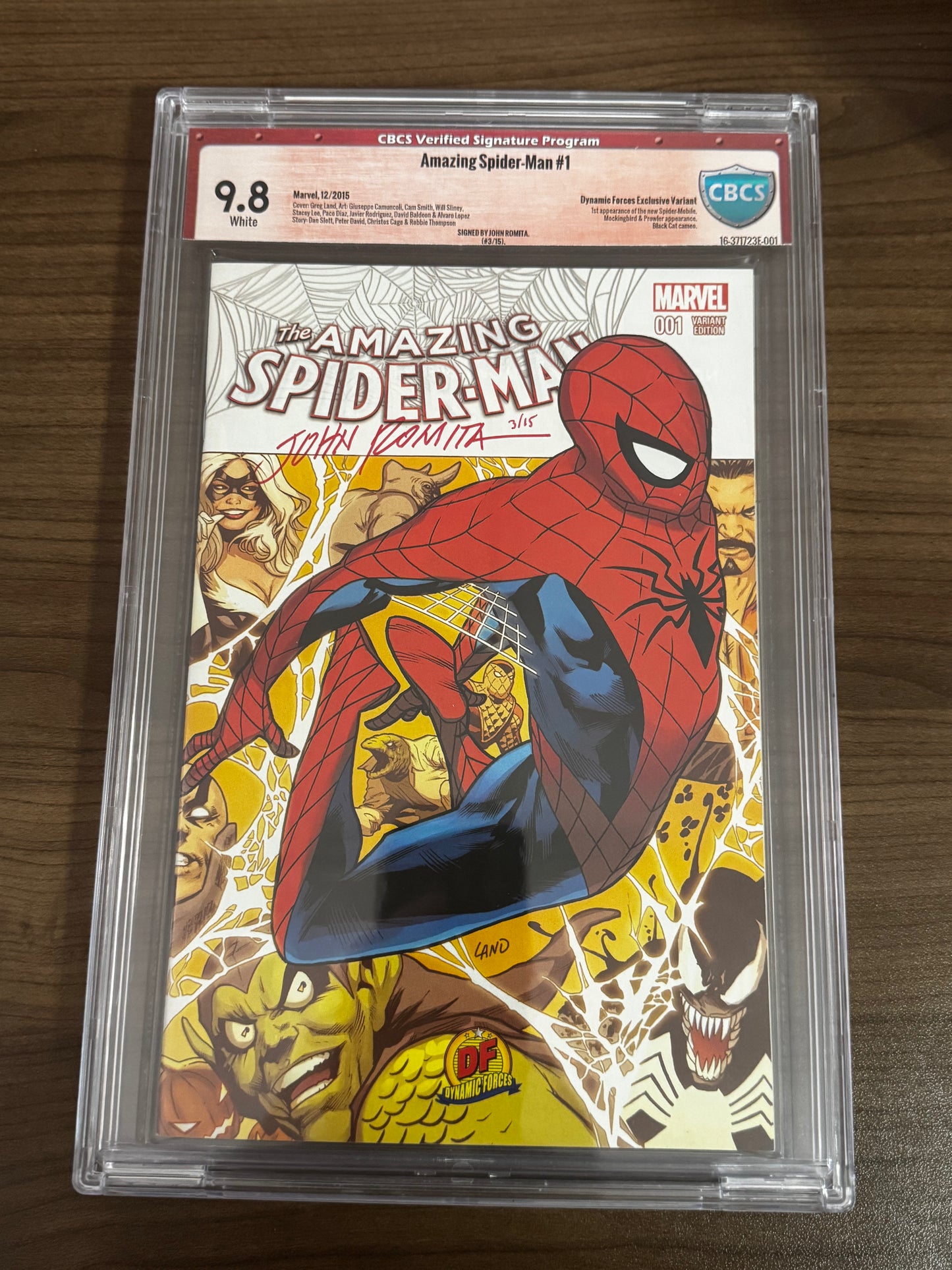 AMAZING SPIDER-MAN #1 2015  [SIGNED] JOHN ROMITA CBCS 9.8 VERIFIED SIGNATURE RED LABEL [IN STOCK]